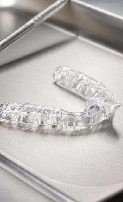 Clear nightguard for teeth grinding