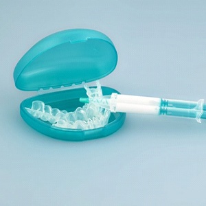 take-home teeth whitening kit